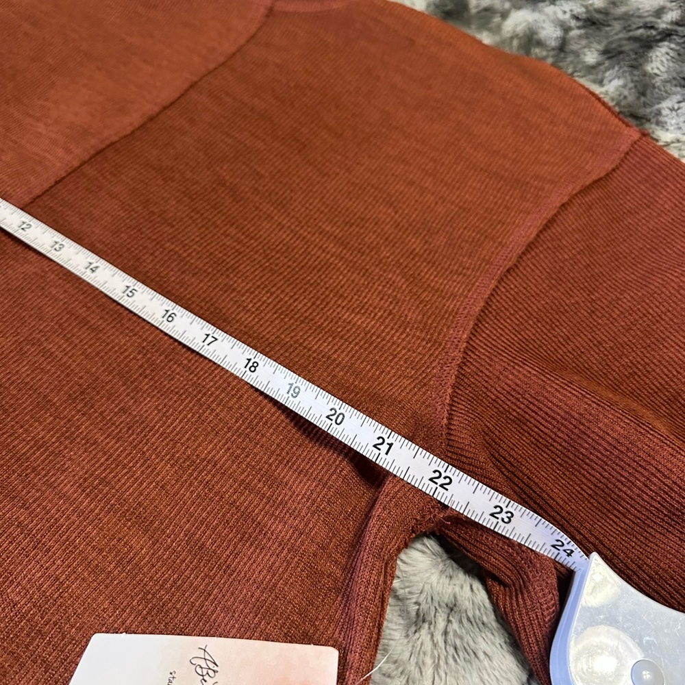 Rust Orange Sweater - Picture 4 of 5